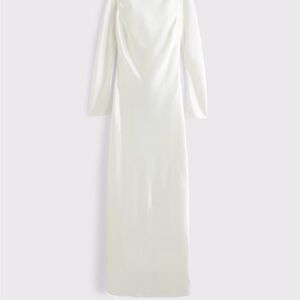 Abercrombie Long-Sleeve Cowl Back Maxi Dress in Cream size S